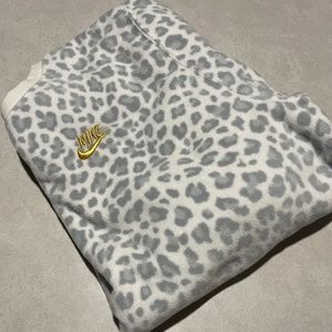 Nike Cheetah White Leopard Print Sherpa Fleece